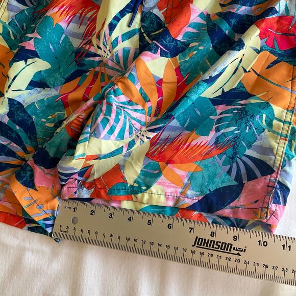 Old Navy Swimming Pants, size S, Multi Colored - Picture 6 of 10